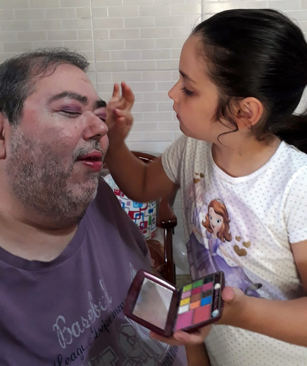 paiderodinhas.com.br - PAPAI, DEIXE SUA FILHA MAQUIAR VOCÊ! 